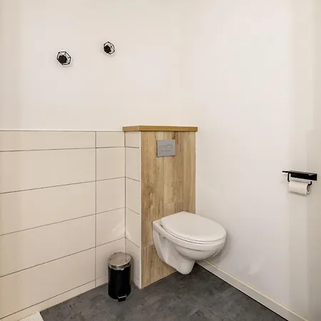 Welcome To Jim House *