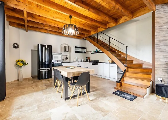 Welcome To Jim House